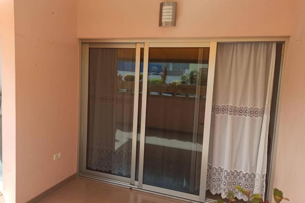 Spacious Apartment Just Few Steps Of The Ocean In La Caleta Costa Adeje  Dış mekan fotoğraf